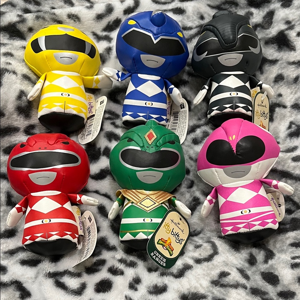 New NWT Hallmark Itty Bittys Power Rangers Plush Set - Vibrant Colors